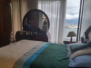 VENDO PROPIEDAD CON 2 CASAS EN URBANIZACION LA CATOLICA CUMBAYA, EXCECLENTE UBICACION A 5 MINUTOS DE LA UNIVERSIDAD SAN FRANCISCO