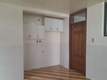 VENDO PROPIEDAD CON 2 CASAS EN URBANIZACION LA CATOLICA CUMBAYA, EXCECLENTE UBICACION A 5 MINUTOS DE LA UNIVERSIDAD SAN FRANCISCO