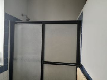 VENDO PROPIEDAD CON 2 CASAS EN URBANIZACION LA CATOLICA CUMBAYA, EXCECLENTE UBICACION A 5 MINUTOS DE LA UNIVERSIDAD SAN FRANCISCO
