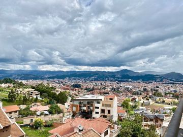 En Venta Penthouse en 2 Pisos (Dúplex) por el Parque Miraflores