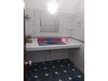 SE VENDE LINDA CASA DE 2 PISOS.EN NVO CHIMBOTE. URB. LAS CASUARINAS ID 1082007