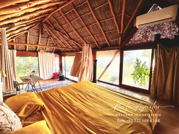 Se vende casa en Sayulita rodeada de hermosa vegetación ideal para rentas y vivir en paz