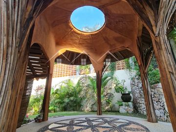 Se vende casa en Sayulita rodeada de hermosa vegetación ideal para rentas y vivir en paz