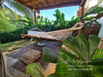 Se vende casa en Sayulita rodeada de hermosa vegetación ideal para rentas y vivir en paz