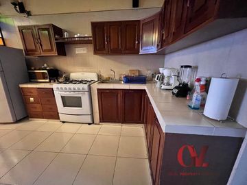 CASA AMUEBLADA CON 5 RECAMARAS EN EL BARRIO DE SANTIAGO IDEAL COMO INVERSION PARA ALOJAMIENTO