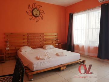 CASA AMUEBLADA CON 5 RECAMARAS EN EL BARRIO DE SANTIAGO IDEAL COMO INVERSION PARA ALOJAMIENTO
