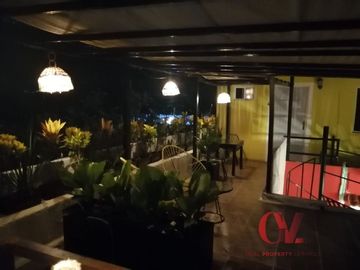 CASA AMUEBLADA CON 5 RECAMARAS EN EL BARRIO DE SANTIAGO IDEAL COMO INVERSION PARA ALOJAMIENTO