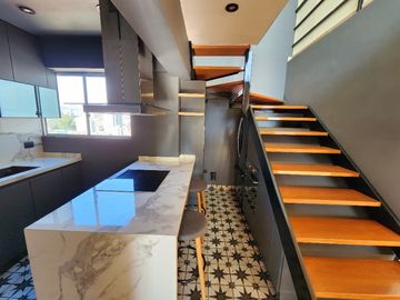 Precioso Duplex con Muy Finos Acabados cerca a Real Plaza Salaverry