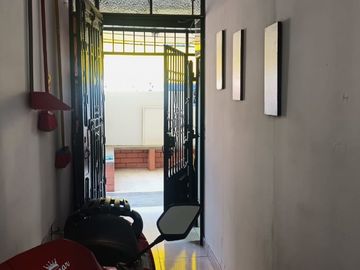 VENDO AMPLIO DPTP DE 155 M2-SMP