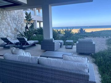 Condo con terraza y acceso directo al mar,  alberca y gym, Pacific Ocean, Cabo San Lucas.