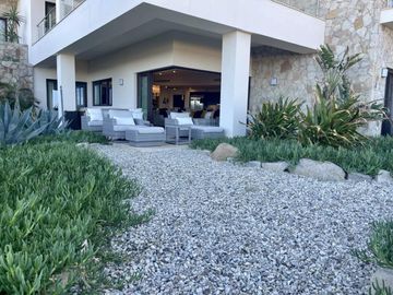 Condo con terraza y acceso directo al mar,  alberca y gym, Pacific Ocean, Cabo San Lucas.