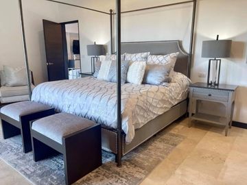 Condo con terraza y acceso directo al mar,  alberca y gym, Pacific Ocean, Cabo San Lucas.