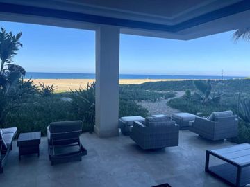 Condo con terraza y acceso directo al mar,  alberca y gym, Pacific Ocean, Cabo San Lucas.