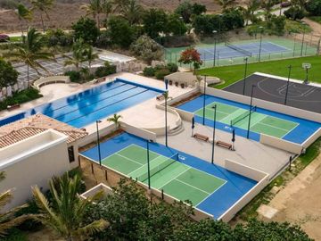 Condo con terraza y acceso directo al mar,  alberca y gym, Pacific Ocean, Cabo San Lucas.