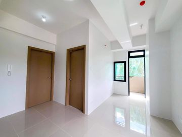 25 sqm 1 BR Condo For Sale Near MRT 7 in East Fairview Quezon City