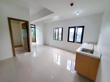 25 sqm 1 BR Condo For Sale Near MRT 7 in East Fairview Quezon City