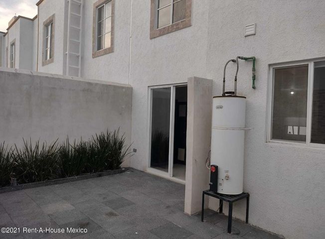 Foto EL REFUGIO Casa en renta en privada con amenidades 3 recamaras