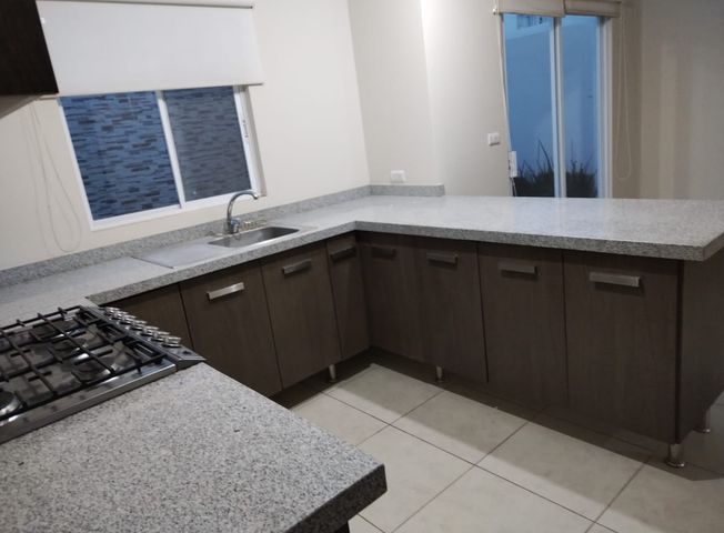 Foto EL REFUGIO Casa en renta en privada con amenidades 3 recamaras