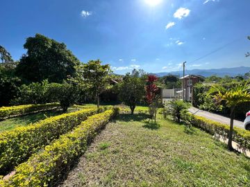 Casa de lujo en venta en Malacatos sector Taxiche