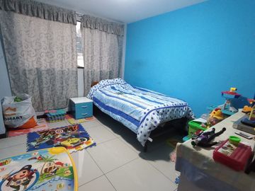 VENTA CASA CHOSICA SAN ANTONIO 3 PISOS CON LOCAL COMERCIAL