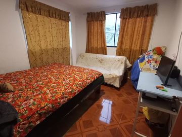 VENTA CASA CHOSICA SAN ANTONIO 3 PISOS CON LOCAL COMERCIAL