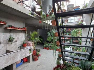 VENTA CASA CHOSICA SAN ANTONIO 3 PISOS CON LOCAL COMERCIAL