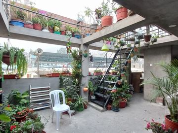 VENTA CASA CHOSICA SAN ANTONIO 3 PISOS CON LOCAL COMERCIAL