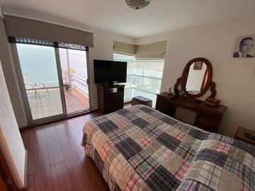 C200 CASA EN VENTA CUMBRES DEL MIRADOR MUY ILUMINADA ESXCELENTE PRECIO Y UBICACIÓN