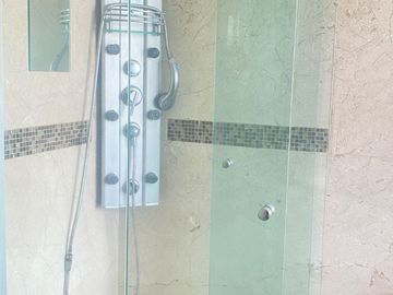 VENTA CASA CON SEGURIDAD BOSQUES DE LA HERRADURA