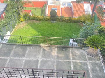 VENTA CASA CON SEGURIDAD BOSQUES DE LA HERRADURA