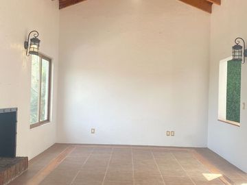 VENTA CASA CON SEGURIDAD BOSQUES DE LA HERRADURA