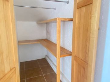 VENTA CASA CON SEGURIDAD BOSQUES DE LA HERRADURA