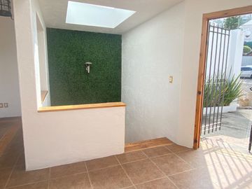 VENTA CASA CON SEGURIDAD BOSQUES DE LA HERRADURA