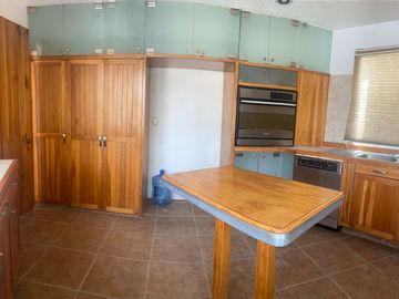 VENTA CASA CON SEGURIDAD BOSQUES DE LA HERRADURA