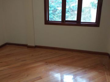 VENTA  CASA EN CAYAMBE, MIRADOR DE PUNTIACHIL, CERCA AL PARQUE CENTRAL