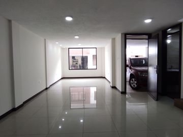 PUSUQUI VENTA DE HERMOSA  CASA CON JACUZZI A ESTRENAR
