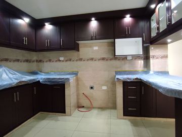 PUSUQUI VENTA DE HERMOSA  CASA CON JACUZZI A ESTRENAR