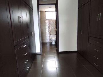 PUSUQUI VENTA DE HERMOSA  CASA CON JACUZZI A ESTRENAR