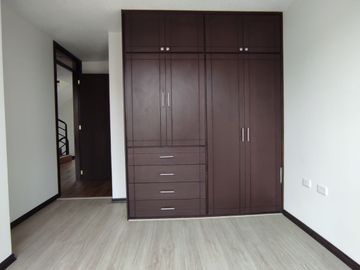 PUSUQUI VENTA DE HERMOSA  CASA CON JACUZZI A ESTRENAR