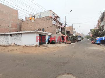 Se Vende Terreno En Esquina 120m2 A Espaldas Del Parque Zonal Wiracocha, En Sjl