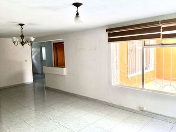 CASA EN VENTA EN EL CENTRO DE METEPEC ESTADO DE MEXICO