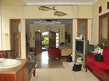 Rumah Langka Dekat Auto 2000 di Jl. Kebayoran Lama, Jakarta Barat