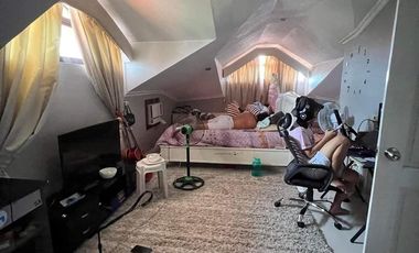 🏡 Your Ultimate Luxury Awaits at Versailles Alabang! 🌟 Exquisite 6 Bedroom Fully Furnished Home on a Pristine Corner Lot. With Ample Space, Elegant Fi