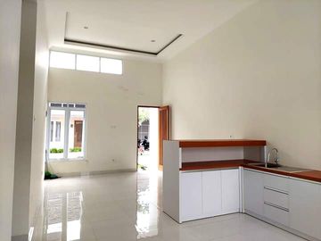 Rumah Baru Lingkungan Perumahan dekat Jalan Kaliurang