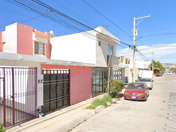 Casa En Venta En Arboledas Jacarandas, San Luis Potosí, REMATE ADJUDICADO