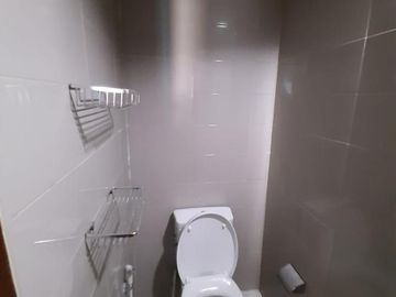 DIJUAL CEPAT !!Apt. Springhill Tower Terrace Full Furnished, Bisa Nego