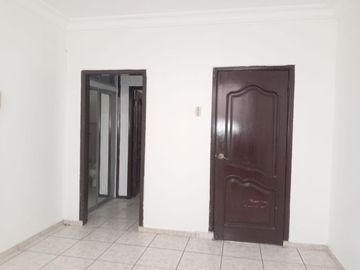 Vendo departamento en Cdla. Kennedy nueva