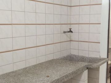 Vendo departamento en Cdla. Kennedy nueva