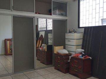 Vendo departamento en Cdla. Kennedy nueva