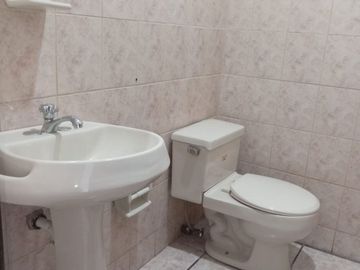 Vendo departamento en Cdla. Kennedy nueva